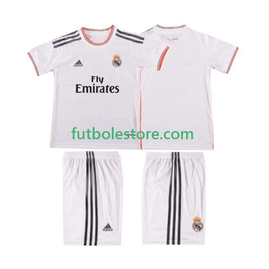 Primera Equipación del Real Madrid Retro 2013 2014 Manga Corta para Niño (Camiseta y pantalón) Primera Equipación del Real Madrid Retro 2013 2014 Manga Corta para Niño (Camiseta y pantalón)