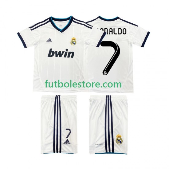 Primera Equipación del Real Madrid Cristiano Ronaldo 7 Retro 2012 2013 Manga Corta para Niño (Camiseta y pantalón) Primera Equipación del Real Madrid Cristiano Ronaldo 7 Retro 2012 2013 Manga Corta para Niño (Camiseta y pantalón)