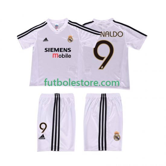 Primera Equipación del Real Madrid RONALDO 9 Retro 2004 20025 Manga Corta para Niño (Camiseta y pantalón) Primera Equipación del Real Madrid RONALDO 9 Retro 2004 20025 Manga Corta para Niño (Camiseta y pantalón)