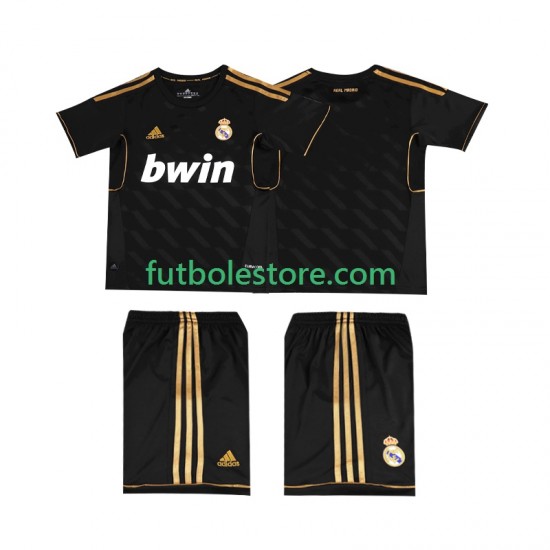 Segunda Equipación del Real Madrid Retro 2011 2012 Manga Corta para Niño (Camiseta y pantalón) Segunda Equipación del Real Madrid Retro 2011 2012 Manga Corta para Niño (Camiseta y pantalón)