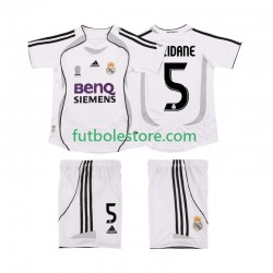 Primera Equipación del Real Madrid ZIDANE 5 Retro 2006 2007 Manga Corta para Niño (Camiseta y pantalón)