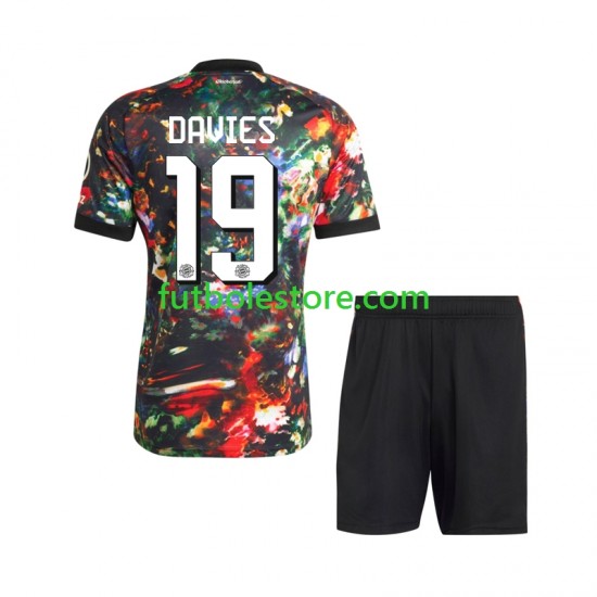 Primera Equipación del Bayern de Múnich Alphonso Davies 19 Oktoberfest 2026-2027 Manga Corta para Niño (Camiseta y pantalón)