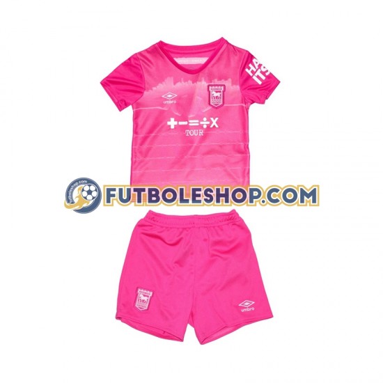Tercera Equipación del Ipswich Town 2024-2025 Manga Corta para Niño (Camiseta y pantalón) Tercera Equipación del Ipswich Town 2024-2025 Manga Corta para Niño (Camiseta y pantalón)