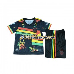 Primera Equipación del AFC Ajax Bob Marley 2023-2024 Manga Corta para Niño (Camiseta y pantalón) Primera Equipación del AFC Ajax Bob Marley 2023-2024 Manga Corta para Niño (Camiseta y pantalón)