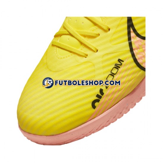 Botas de Fútbol Nike Air Zoom Mercurial Vapor XV Academy IC Halle Lucent Rosa Amarillo