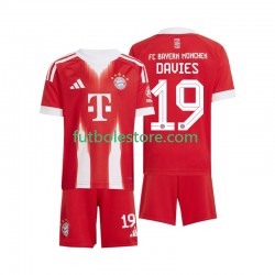 Primera Equipación del Bayern de Múnich Alphonso Davies 19 2025-2026 Manga Corta para Niño (Camiseta y pantalón)