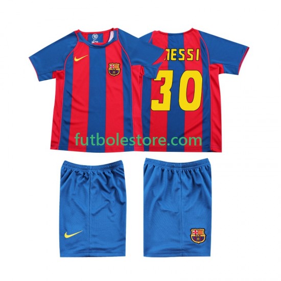 Primera Equipación del FC Barcelona Lionel Messi 10 Retro 2004 Manga Corta para Niño (Camiseta y pantalón) Primera Equipación del FC Barcelona Lionel Messi 10 Retro 2004 Manga Corta para Niño (Camiseta y pantalón)