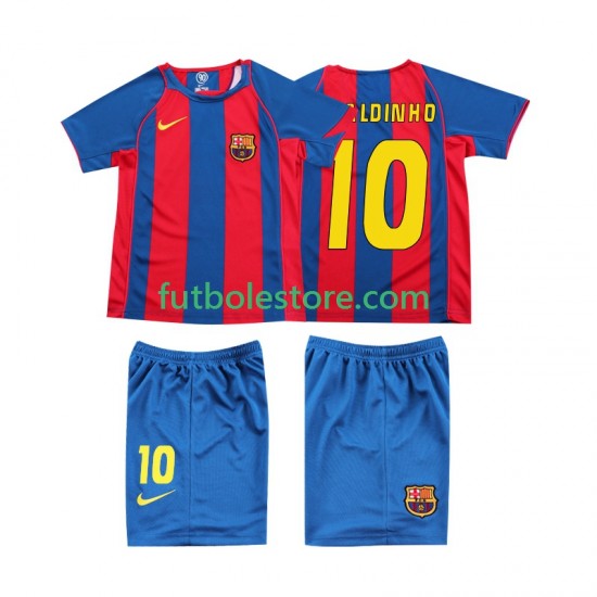 Primera Equipación del FC Barcelona RONALDINHO 10 Retro 2004 Manga Corta para Niño (Camiseta y pantalón) Primera Equipación del FC Barcelona RONALDINHO 10 Retro 2004 Manga Corta para Niño (Camiseta y pantalón)
