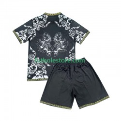 Primera Equipación del Real Madrid Versace Edition 2024-2025 Negro Manga Corta para Niño (Camiseta y pantalón)