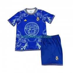 Primera Equipación del Real Madrid Versace Edition 2024-2025 Azul Manga Corta para Niño (Camiseta y pantalón)