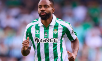 Cedric Bakambu rompe el récord goleador europeo del club